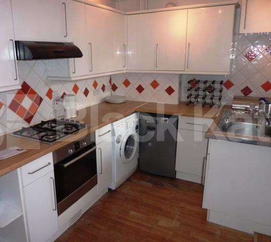 			ZONE 1 CENTRAL LOCATION!, 2 Bedroom, 1 bath, 1 reception Flat			 Margery Street, KINGS CROSS-FARRINGDON